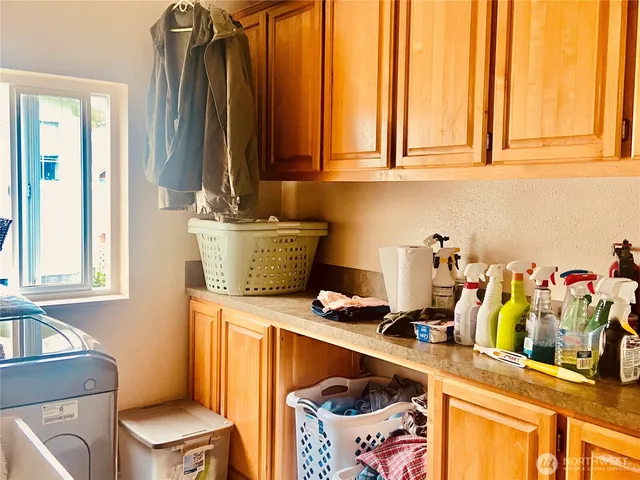 $304,000 | 7120 Ortelius Drive, Ilwaco, WA 98624