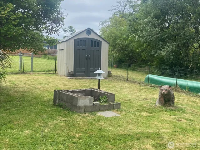 $304,000 | 7120 Ortelius Drive, Ilwaco, WA 98624