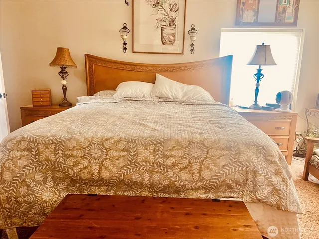 $304,000 | 7120 Ortelius Drive, Ilwaco, WA 98624