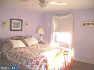 221 Parham Road Springfield, PA 19064 - Photo 3 of 4