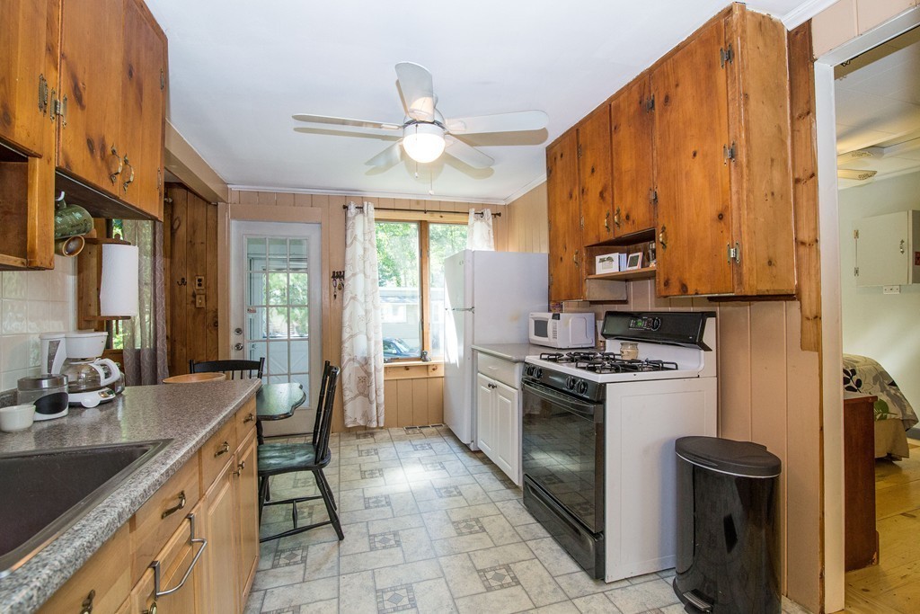 11 Cedar Road Groton, MA 01450 - Photo 6 of 16 Gallery Image 6