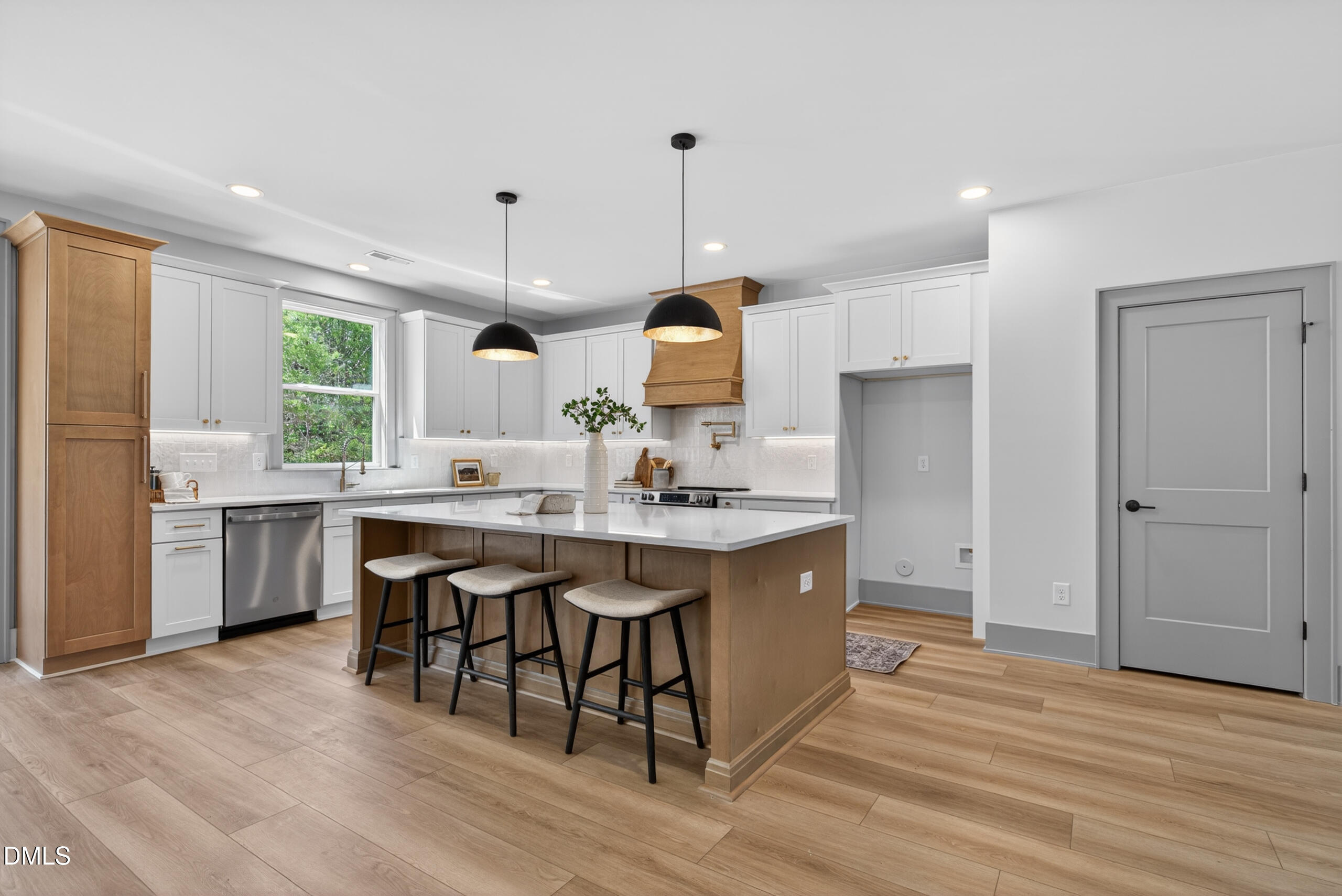 607 Richardson Road Zebulon, NC 27597 - Photo 3 of 23 008_IMG_1839