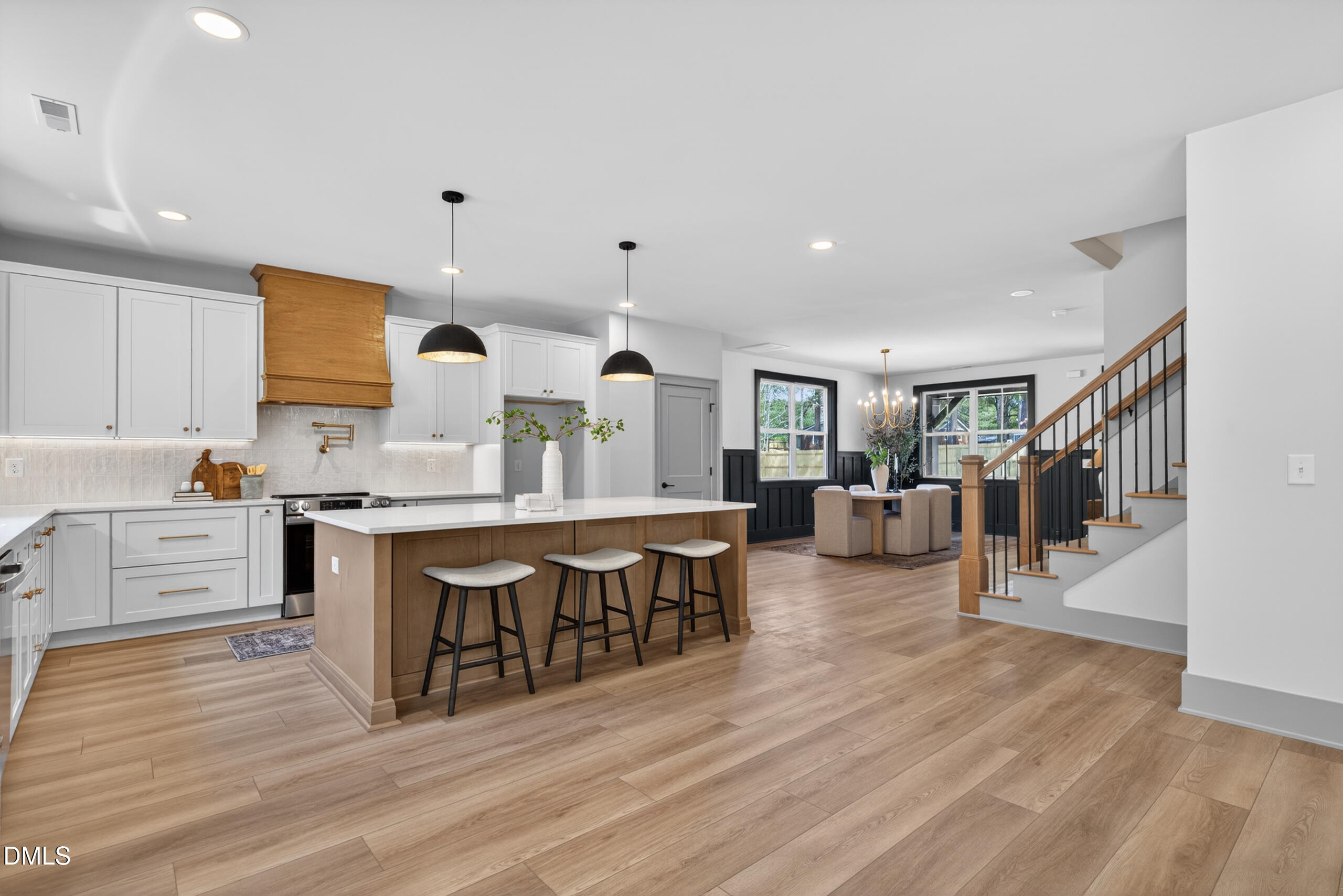 607 Richardson Road Zebulon, NC 27597 - Photo 4 of 23 005_IMG_1836