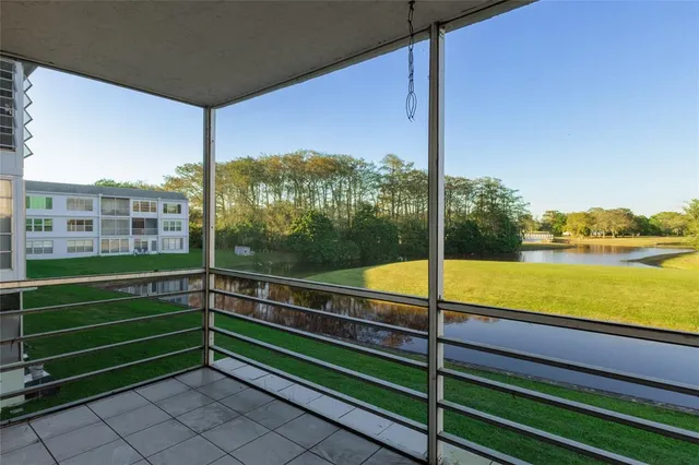 $189,900 | 8205 Northwest 61st Street, Unit 218, Tamarac, FL 33321