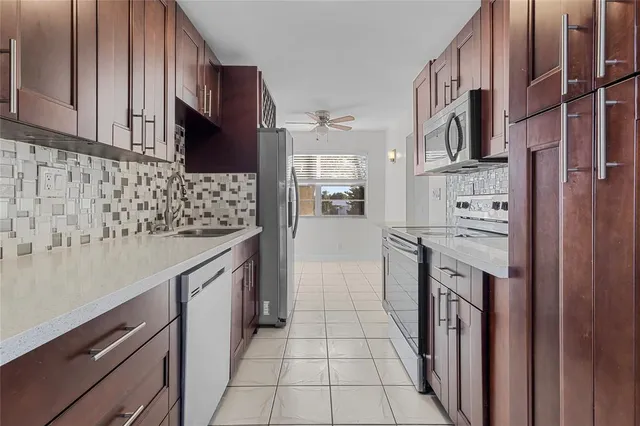 $189,900 | 8205 Northwest 61st Street, Unit 218, Tamarac, FL 33321