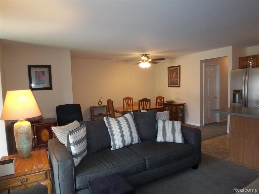 33492 Utica Road, Unit 4 Fraser, MI 48026 - Photo 6 of 24