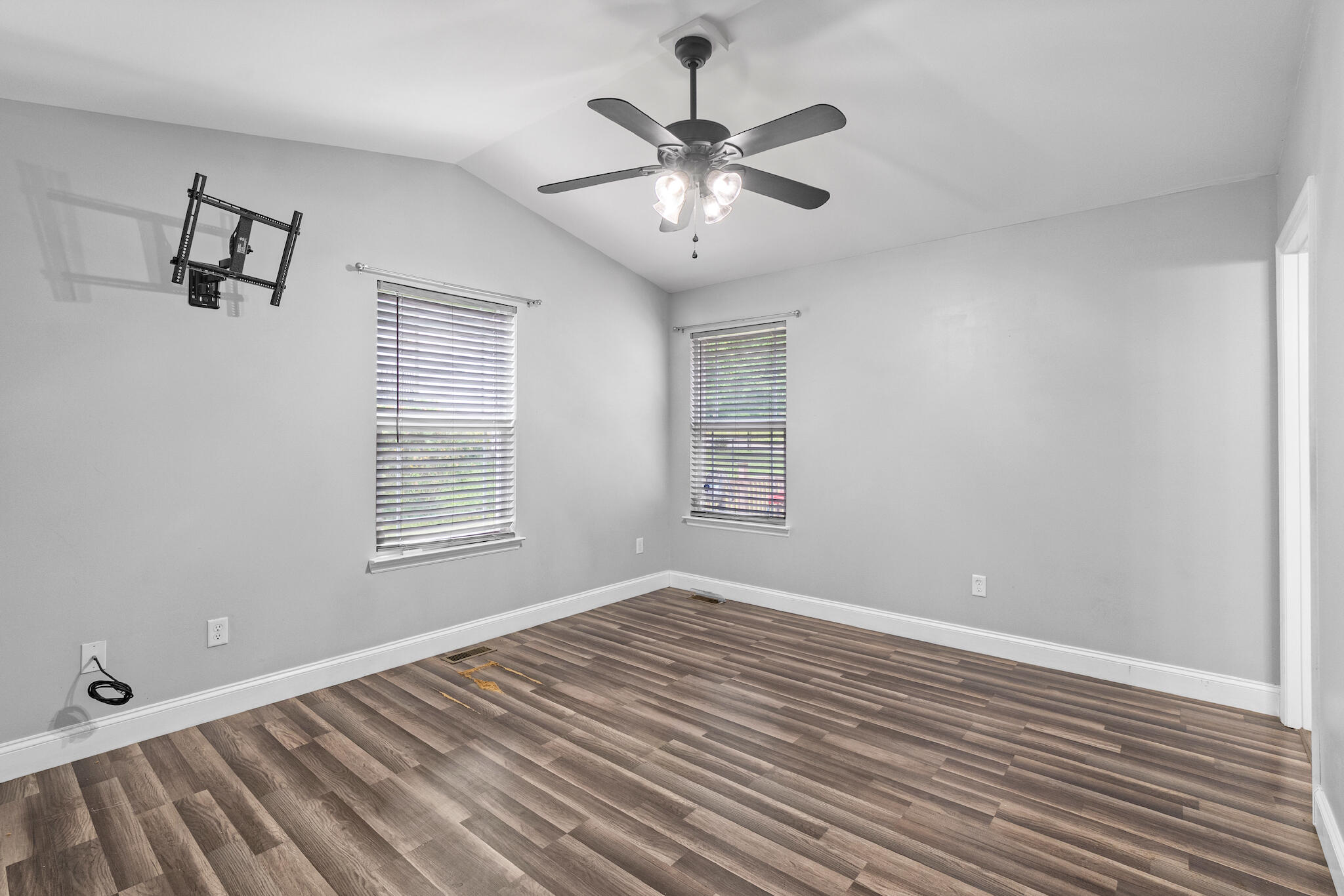 339 Foothills Drive Dayton, TN 37321 - Photo 14 of 31 339 Foothills Dr. 26