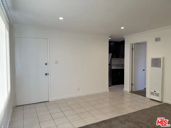 $1,950 | 2400 Vanderbilt Lane, Unit 2400B, Redondo Beach, CA 90278