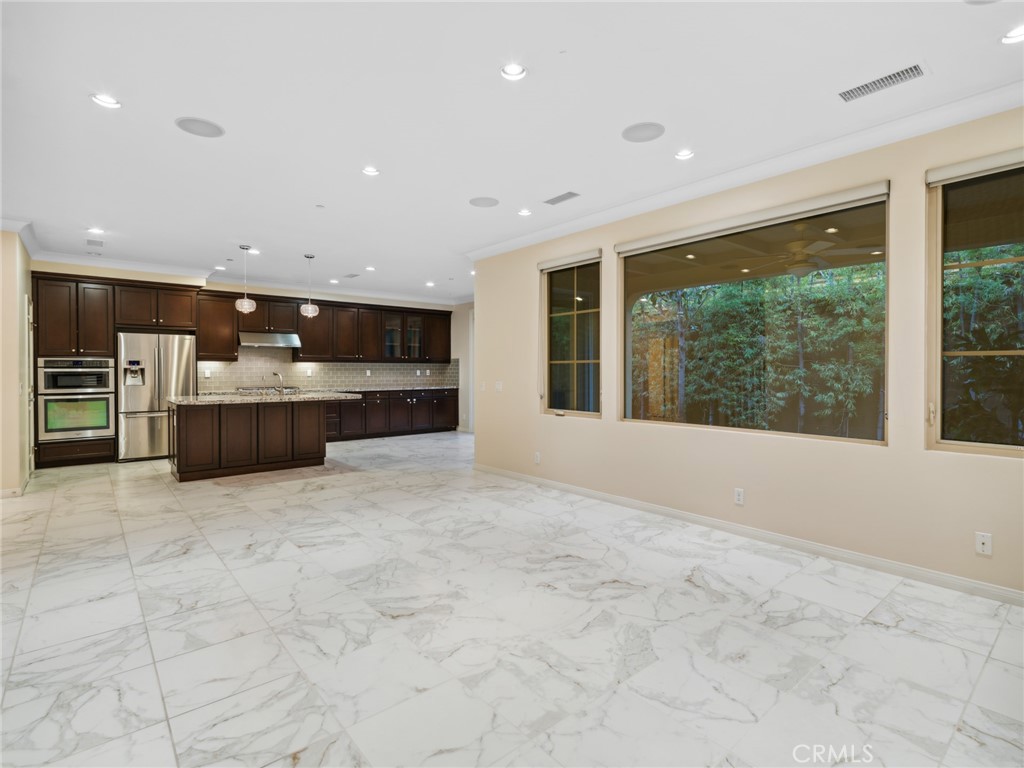 58 Lupari Irvine, CA 92618 - Photo 12 of 60