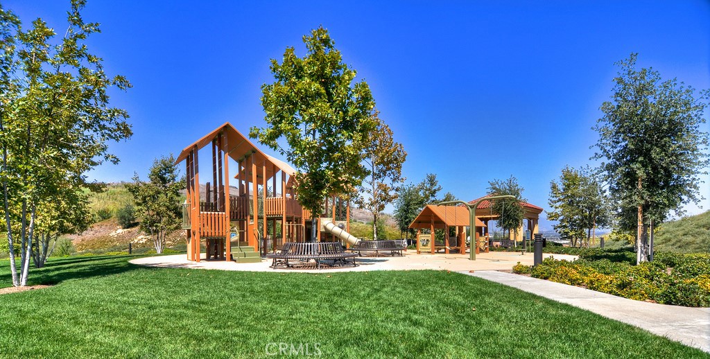 58 Lupari Irvine, CA 92618 - Photo 43 of 60