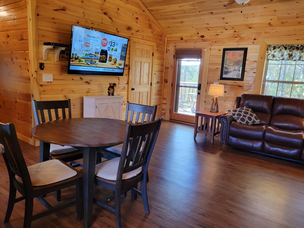 729 Rondayview Lane Sevierville, TN 37876 - Photo 10 of 19 Gallery Image 10