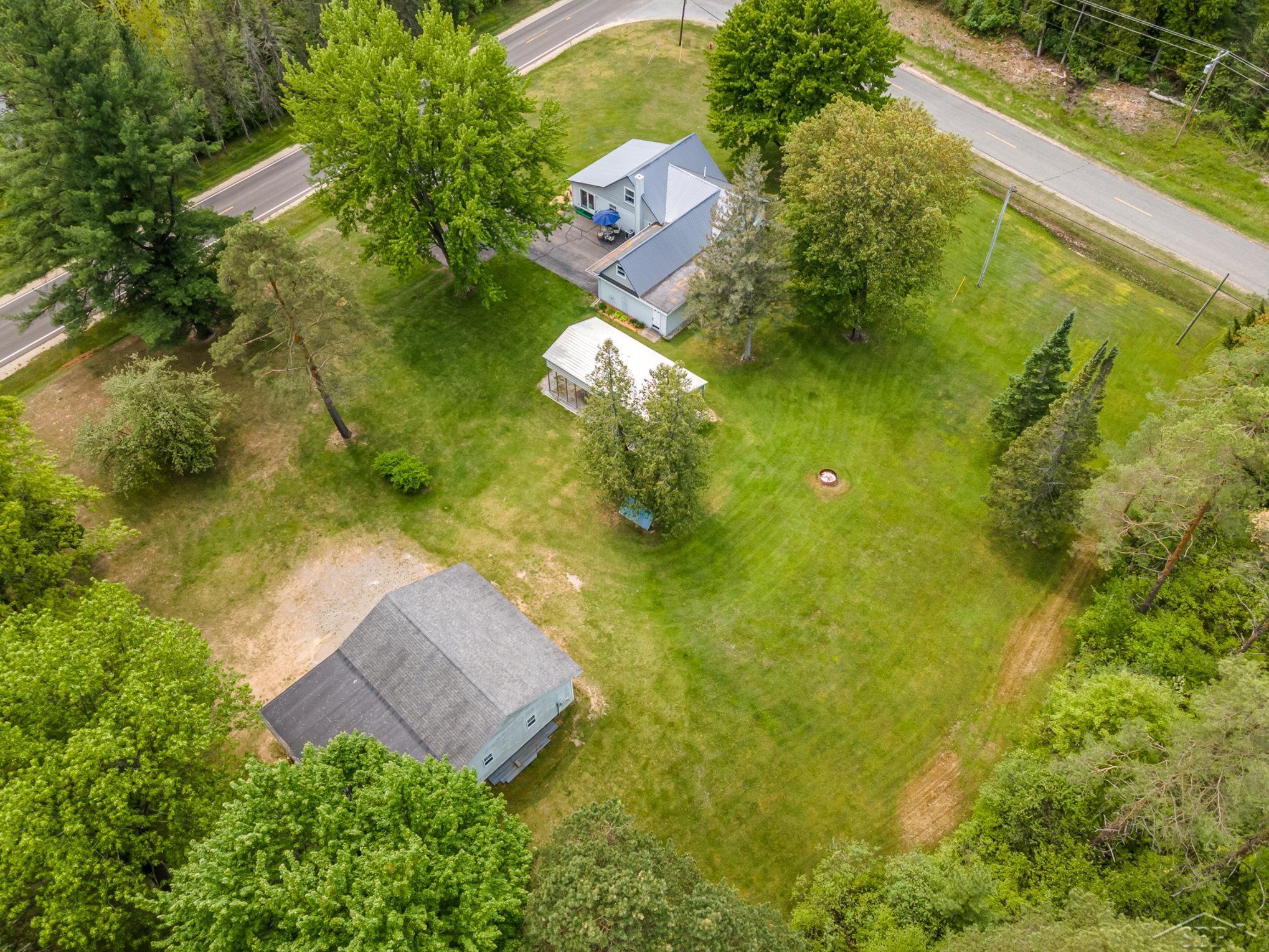 486 West Chippewa River Road Midland, MI 48640 - Photo 38 of 38 50109831-37.JPG