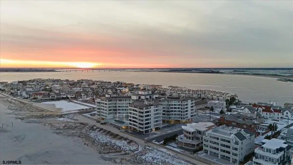 $950,000 | 111 South 16th Avenue, Unit 415, Longport, NJ 08403