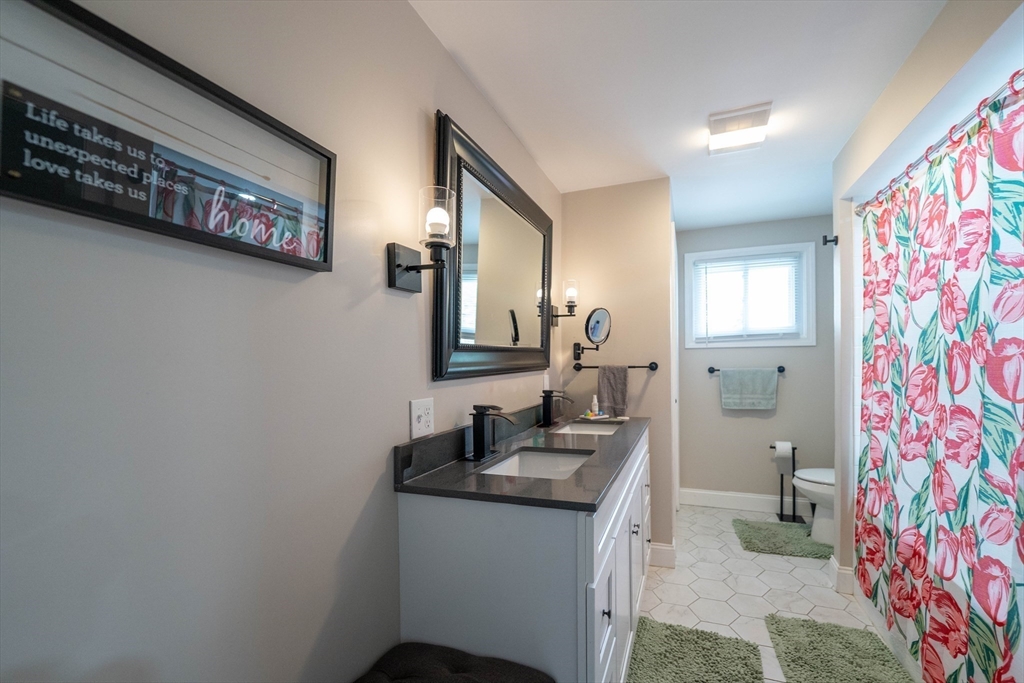 14 Ludlow Street Acushnet, MA 02743 - Photo 17 of 36