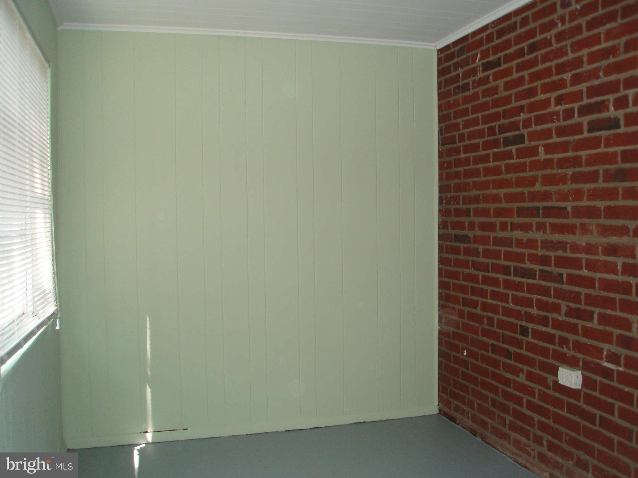 9628 Dilston Road Silver Spring, MD 20903 - Photo 5 of 13 Family Room