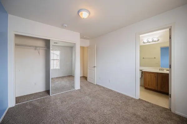 $1,995 | 2032 North 78th Glen, Phoenix, AZ 85035