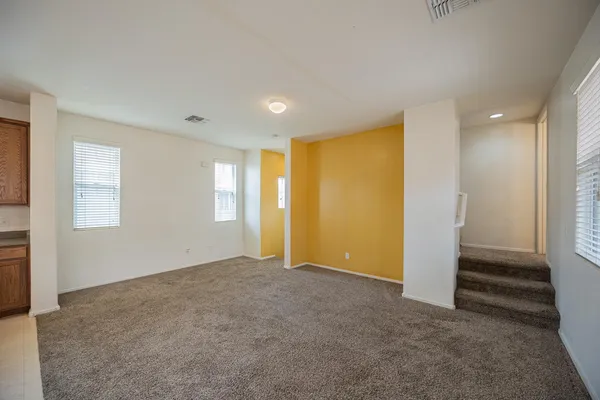 $1,995 | 2032 North 78th Glen, Phoenix, AZ 85035