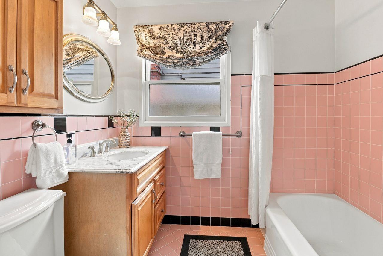111 Hedge Road Menlo Park, CA 94025 - Photo 37 of 45 Gallery Image 37