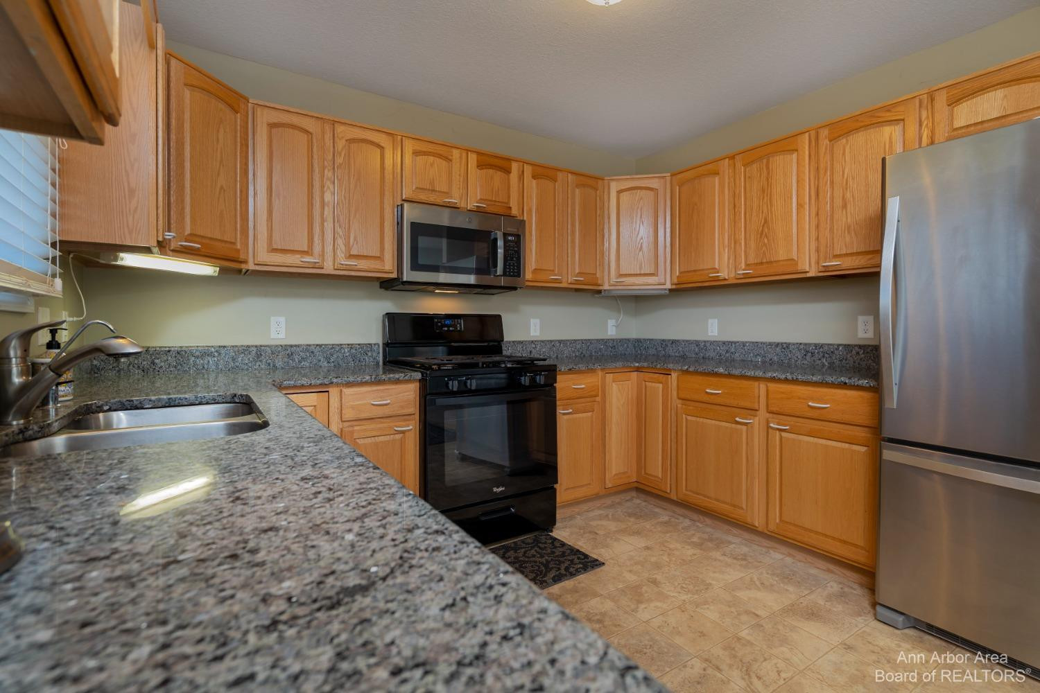 3168 Cobblestone Ridge Tecumseh, MI 49286 - Photo 10 of 41 Photo 10