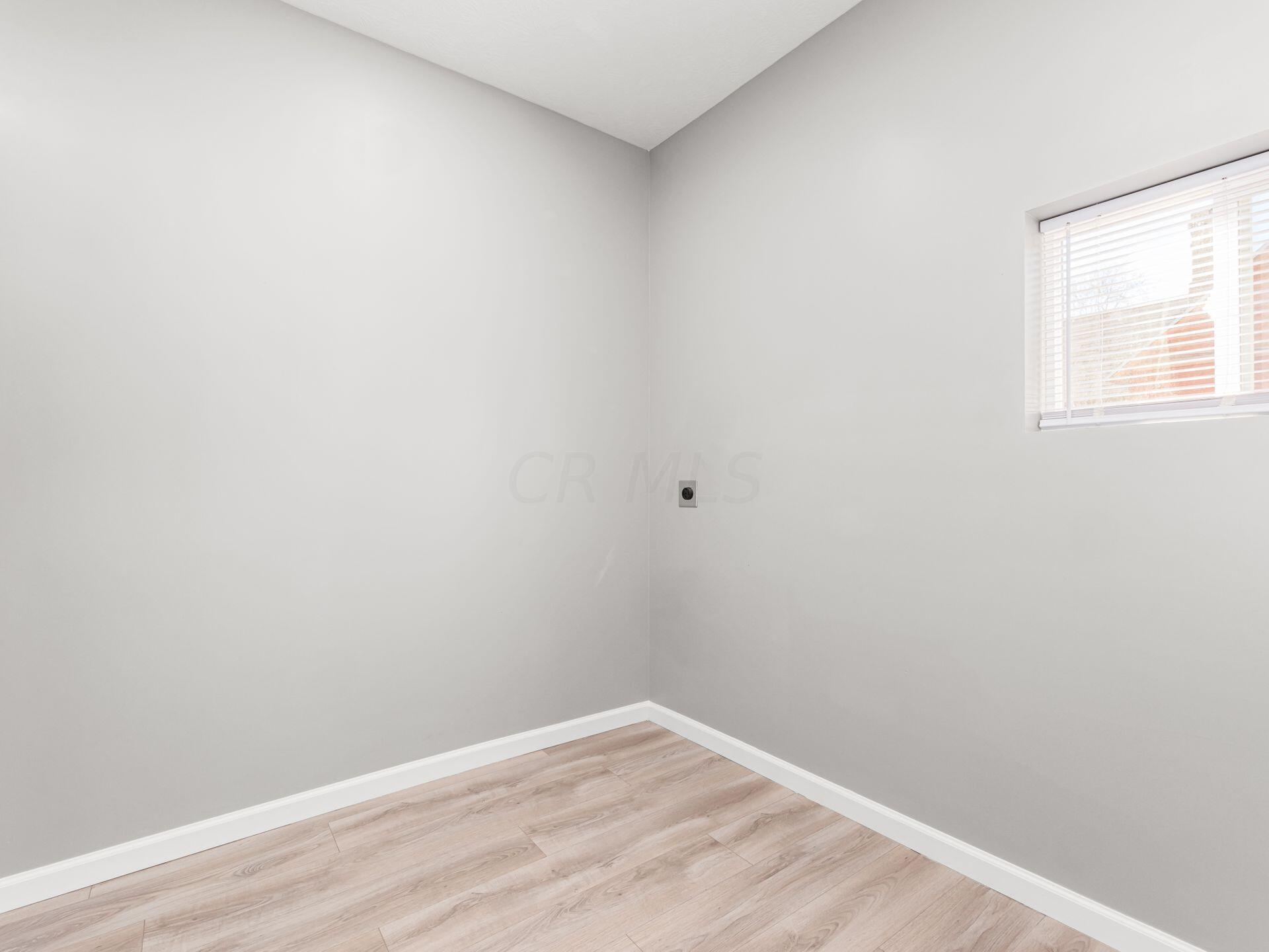 2318 Ridgeway Avenue Columbus, OH 43219 - Photo 14 of 29 Spacious Room for Washer and Dryer.