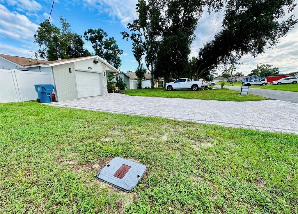 5414 Pillar Avenue Spring Hill, FL 34608 - Photo 4 of 37