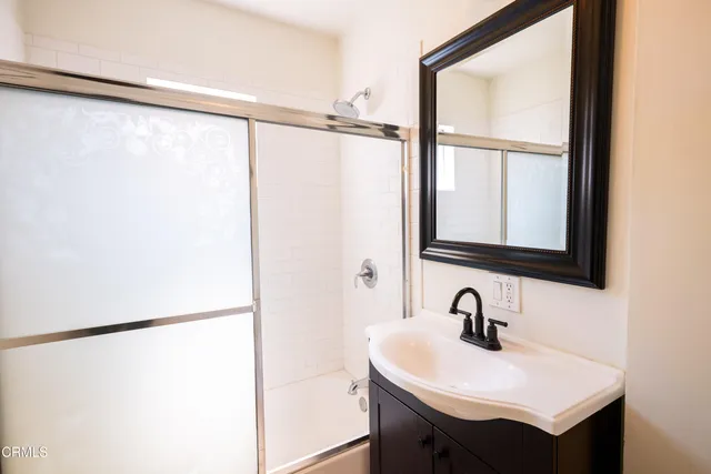 $3,700 | 1726 North Los Robles Avenue, Pasadena, CA 91104