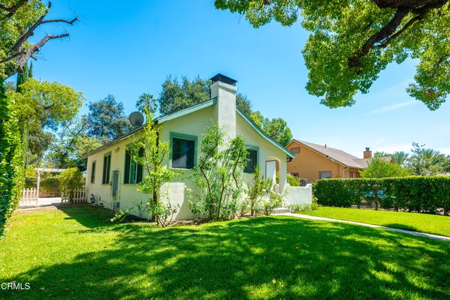 $3,700 | 1726 North Los Robles Avenue, Pasadena, CA 91104