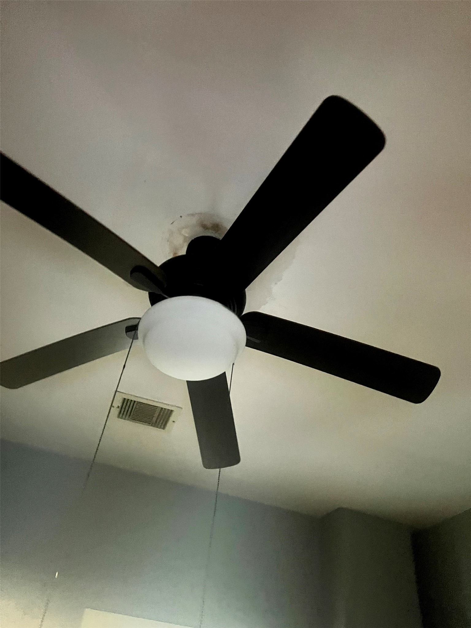 504 American Street Baytown, TX 77520 - Photo 7 of 10 Rooms feature ceiling fans