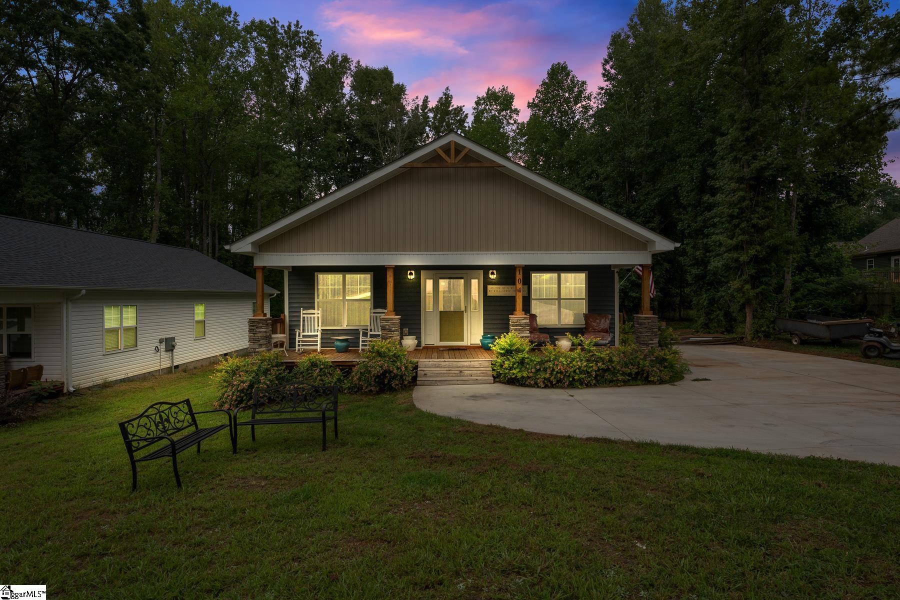 104 Bufflehead Circle Liberty, SC 29657 - Photo 2 of 30 Gallery Image 2