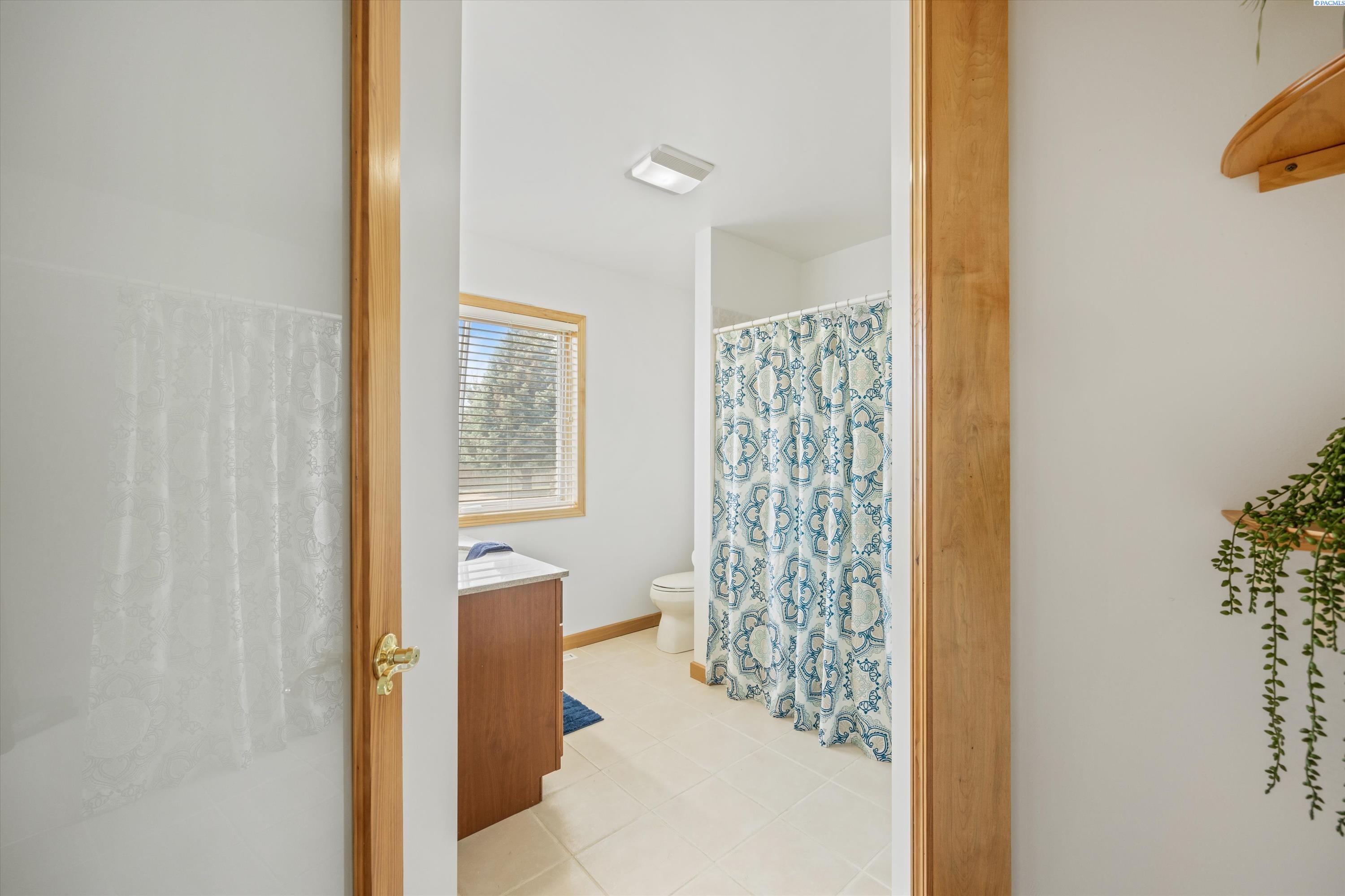 225102 East Donelson Road Kennewick, WA 99337 - Photo 18 of 36 Gallery Image 18