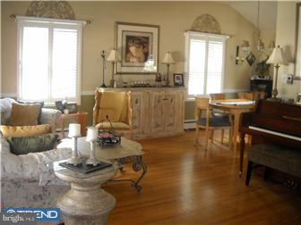 10 Evergreen Road Stratford, NJ 08084 - Photo 2 of 5
