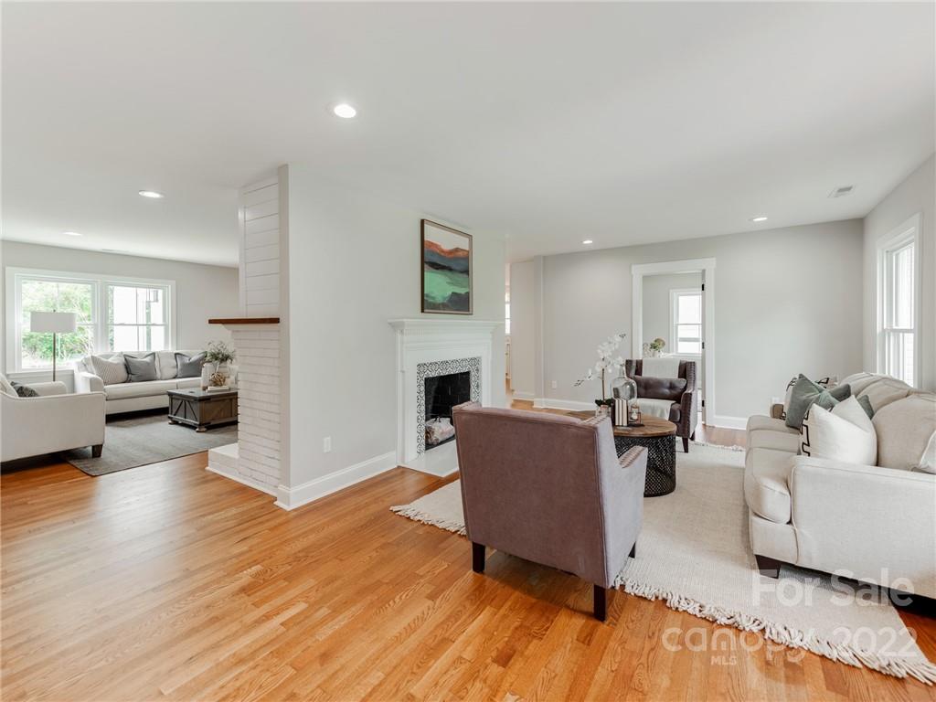 842 Longbow Road Charlotte, NC 28211 - Photo 5 of 37 Gallery Image 5