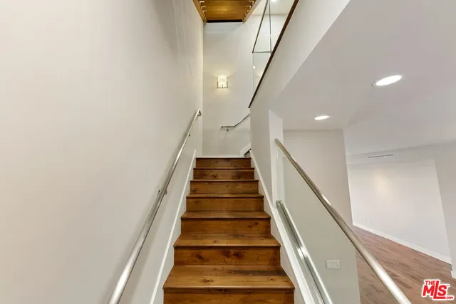 $3,525,000 | 22065 Pacific Coast Highway, Unit 7, Malibu, CA 90265