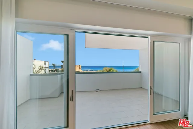 $3,525,000 | 22065 Pacific Coast Highway, Unit 7, Malibu, CA 90265