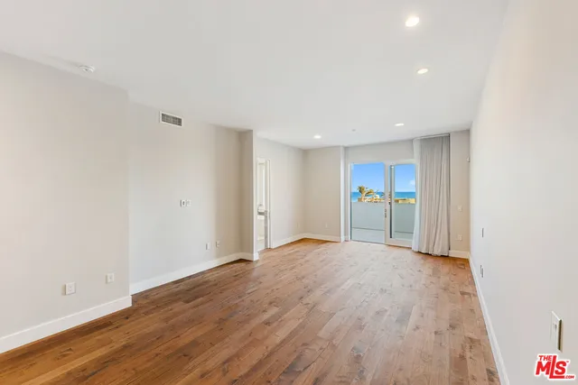 $3,525,000 | 22065 Pacific Coast Highway, Unit 7, Malibu, CA 90265