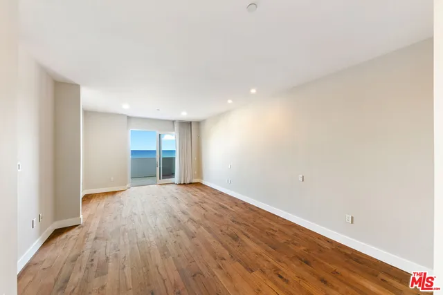 $3,525,000 | 22065 Pacific Coast Highway, Unit 7, Malibu, CA 90265