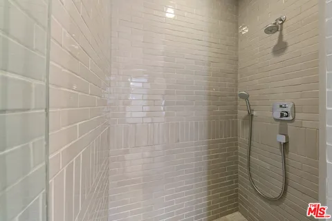 $3,525,000 | 22065 Pacific Coast Highway, Unit 7, Malibu, CA 90265