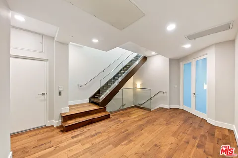 $3,525,000 | 22065 Pacific Coast Highway, Unit 7, Malibu, CA 90265