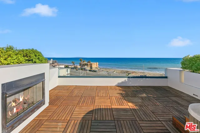 $3,525,000 | 22065 Pacific Coast Highway, Unit 7, Malibu, CA 90265