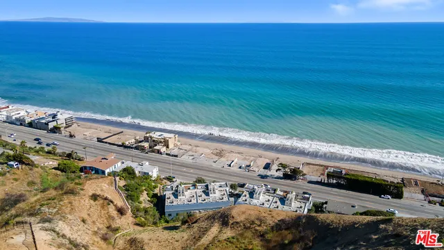 $3,525,000 | 22065 Pacific Coast Highway, Unit 7, Malibu, CA 90265