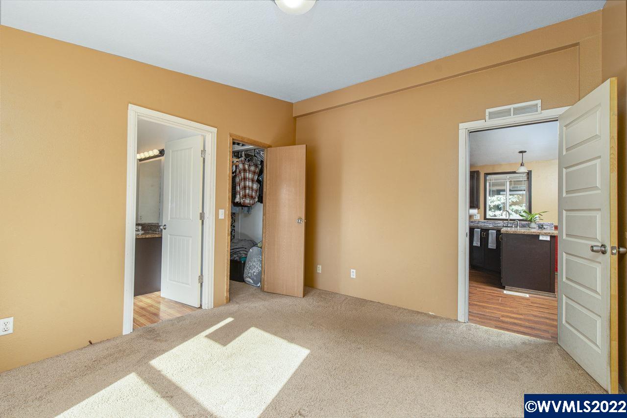 716 Hoffman Road Northeast, Unit 51 Salem, OR 97301 - Photo 15 of 28