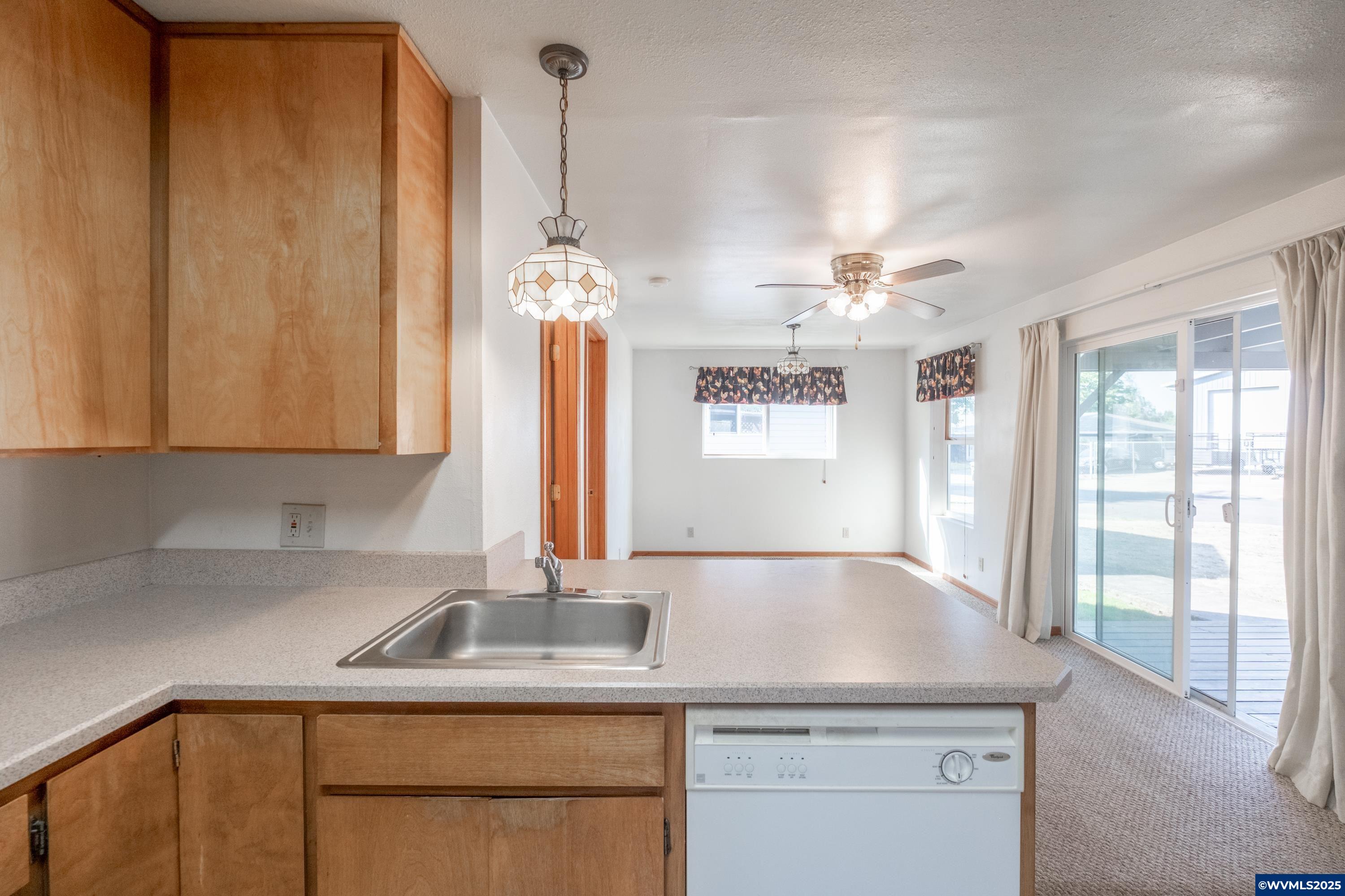 1825 Walker Road Northeast Salem, OR 97305 - Photo 22 of 50