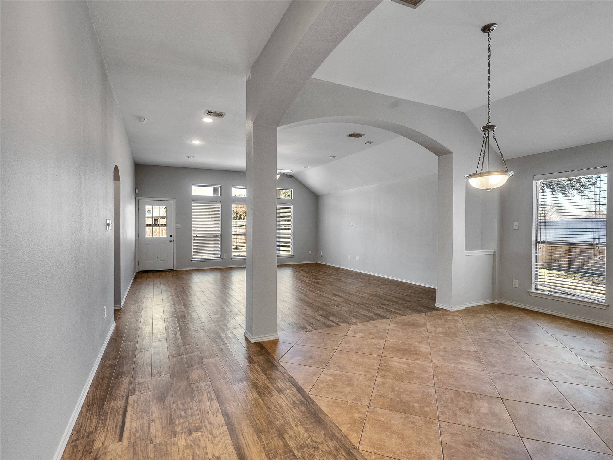 5643 Walnut Glen Lane Rosenberg, TX 77471 - Photo 26 of 42 a view of an empty room and window