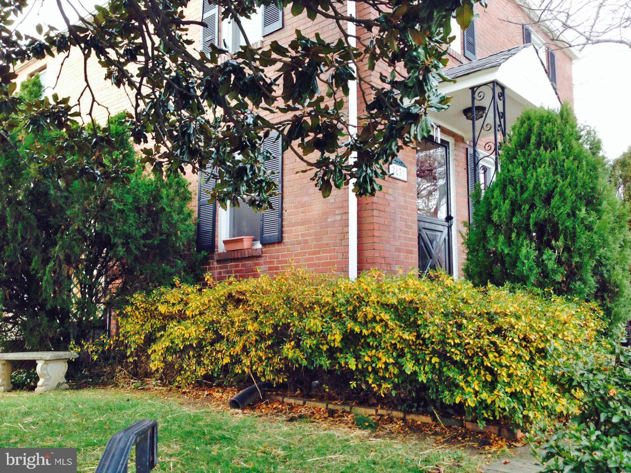 2831 South Glebe Road Arlington, VA 22206 - Photo 19 of 20 Exterior (Front)