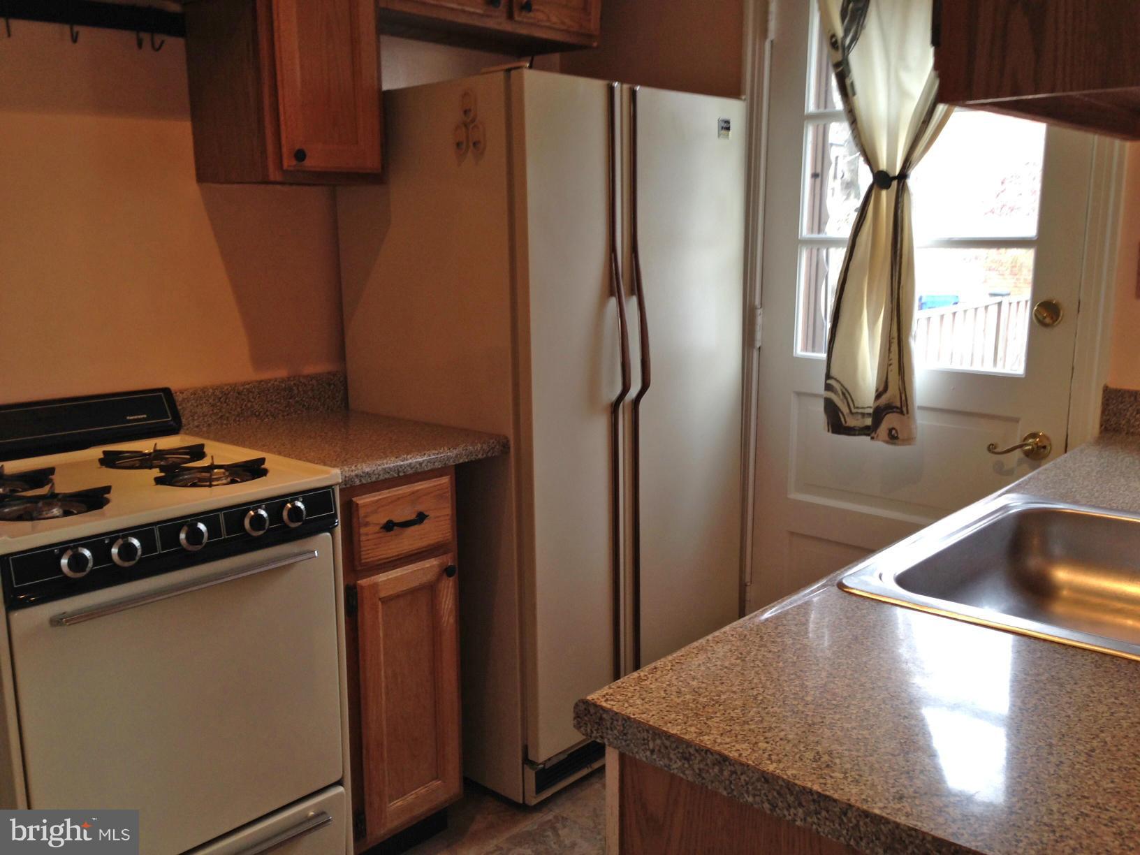 2831 South Glebe Road Arlington, VA 22206 - Photo 5 of 20 Kitchen