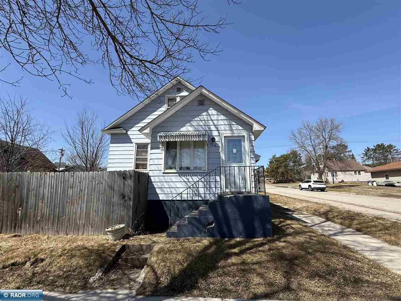 702 Broadway Gilbert, MN 55741 - Photo 2 of 50