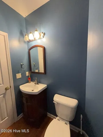 $2,400 | 151 Bayshore Drive, Sneads Ferry, NC 28460