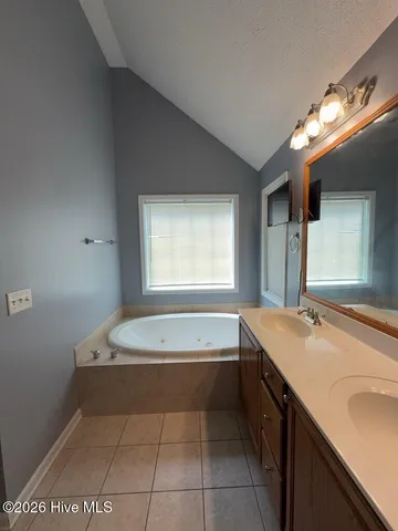 $2,400 | 151 Bayshore Drive, Sneads Ferry, NC 28460