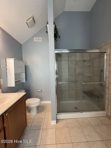 $2,400 | 151 Bayshore Drive, Sneads Ferry, NC 28460