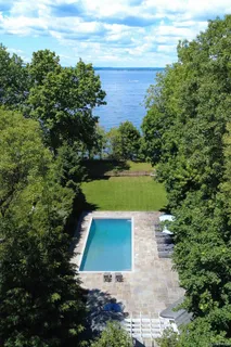 $3,990,000 | 7 Cedar Lane, Glen Cove, NY 11542
